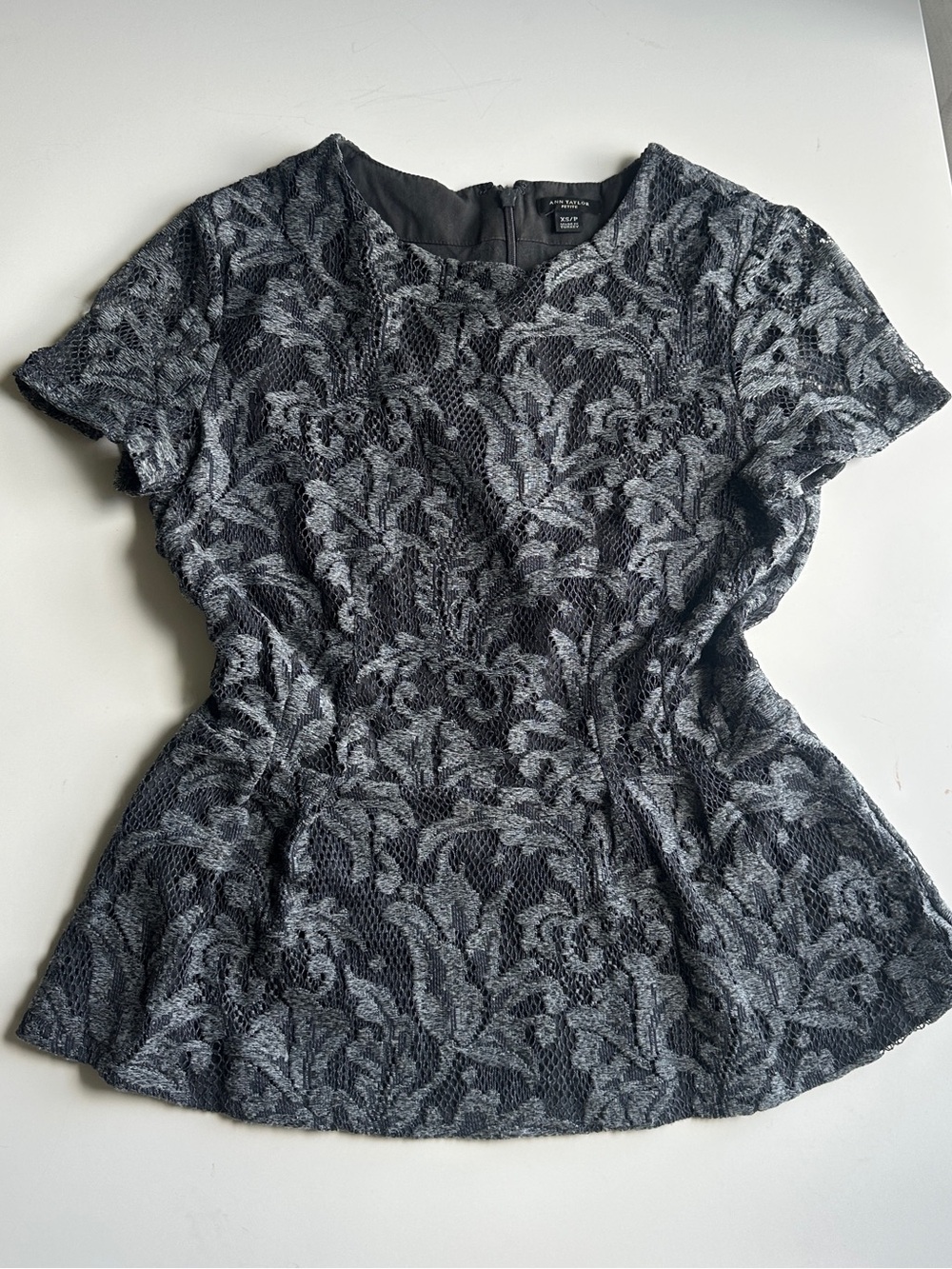 Ann Taylor Y2K Black & Gray Floral Lace Peplum Blouse